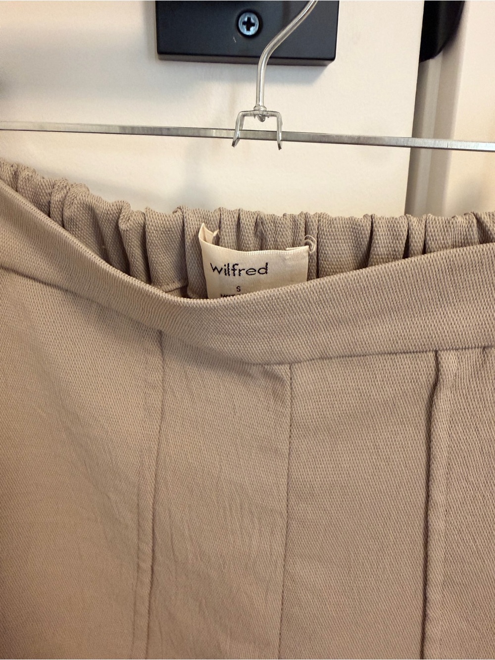 Aritzia Wilfred Bossier shorts - Picture 3 of 4